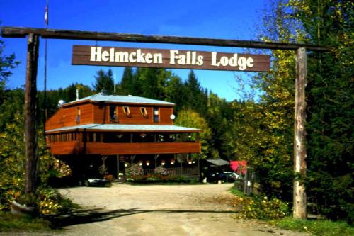 HELMCKEN FALLS LODGE 001